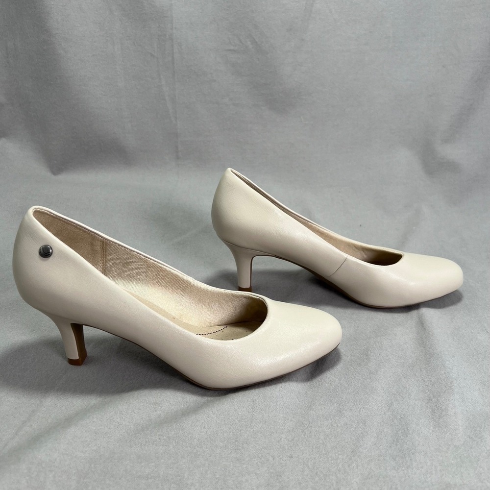 Life Stride Parigi Slip on Heels Beige Neutral Pumps Classic Round Toe Heels 8.5 - Picture 7 of 12